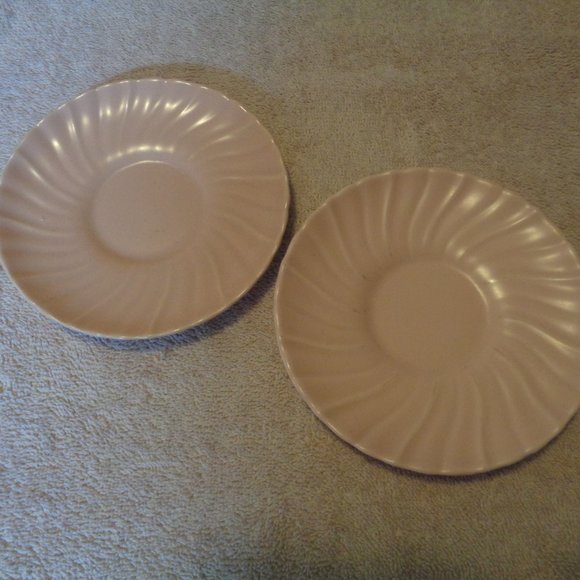VINTAGE FRANCISCAN 2 SALMON COLORED SAUCERS - Picture 2 of 6